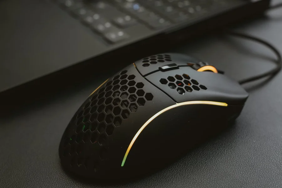 Experience Unparalleled Gaming with Razer Wireless Gaming Mouse - Dominate Play without Limits