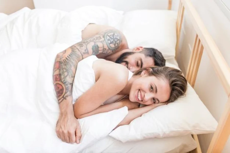 How CBD Oil Enhances Intimacy and Comfort