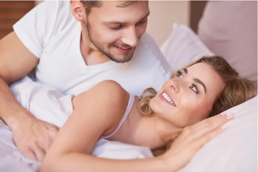 How CBD Oil Enhances Intimacy and Comfort